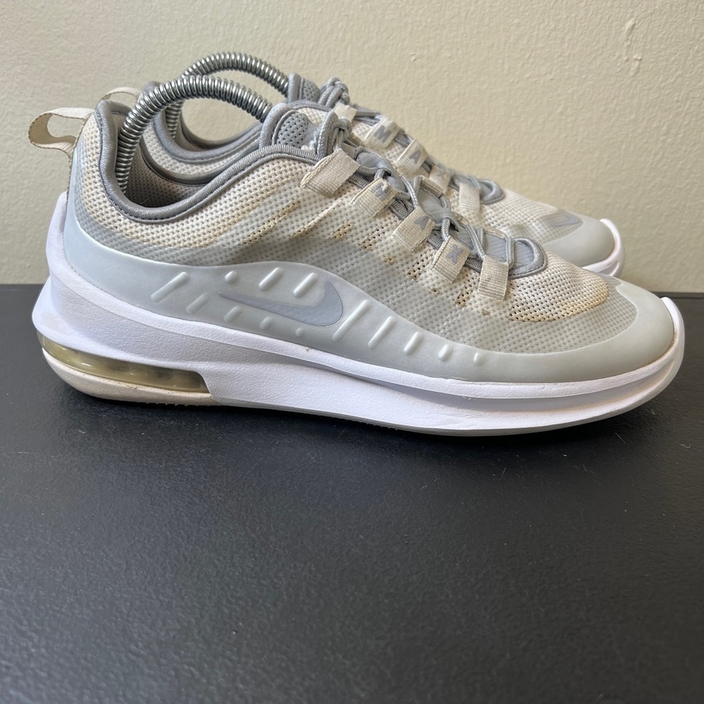 Nike Air Max Shoes AA2168-010 Gray White Women Size 7.5 Casual Fitness Gym